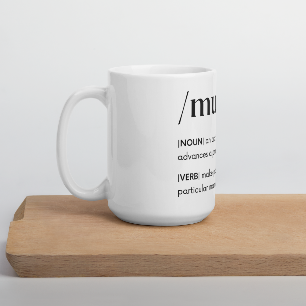 Move White glossy mug